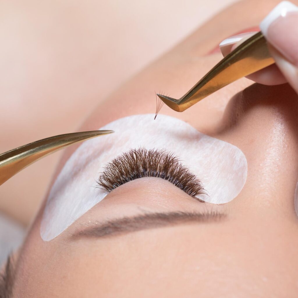 klej do przedłużania rzęs zimą